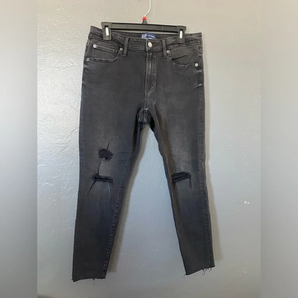 Gap Factory‎ Black Distressed Jeans Size 31 Regular